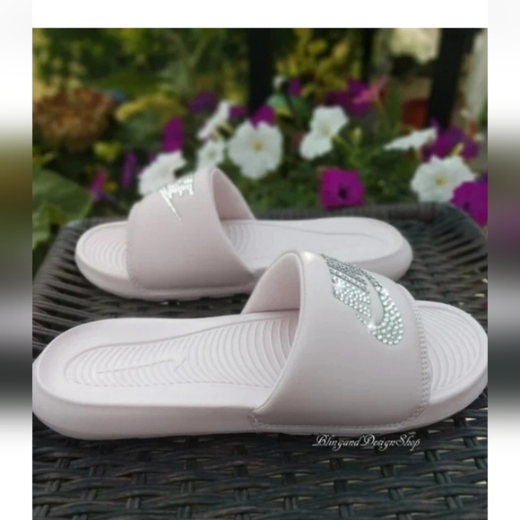 Bling Women Nike Sandals Victori One Slides Pink Custom with Crystal Rhinestones - Picture 6 of 6